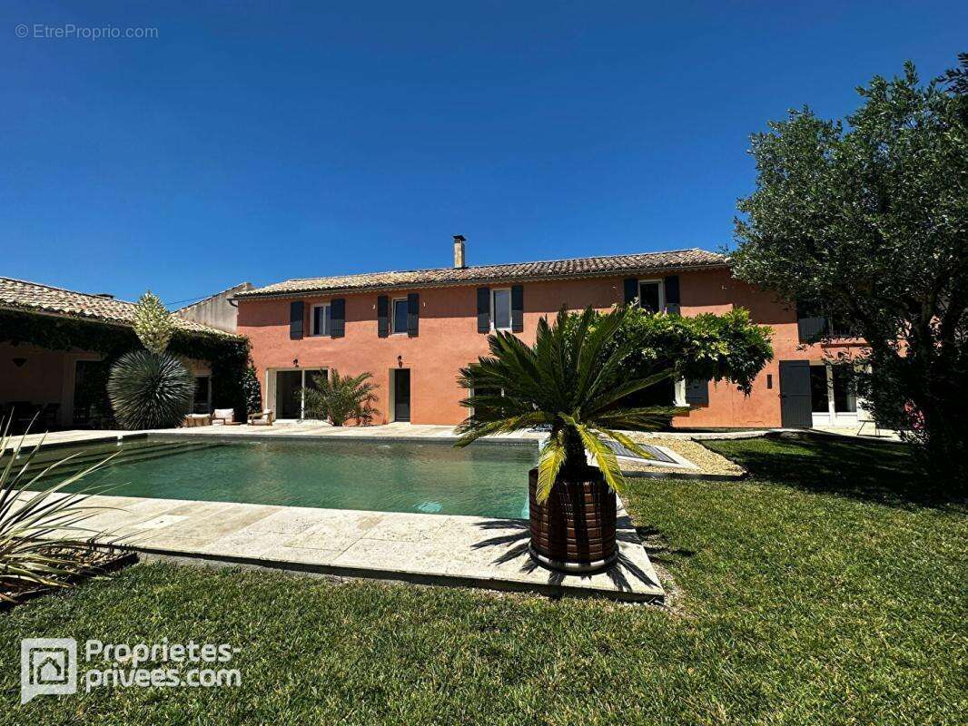 Mas entièrement rénové, 8 pièces, 308 m², ORANGE SUD - photo 3