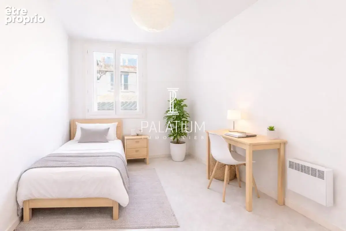 T3 - 54,16 m² - 1er étage - Hyper centre Manosque - In - photo 4