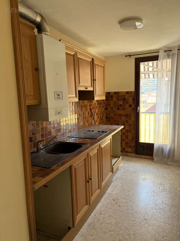 Appartement à MARSEILLE-14E
