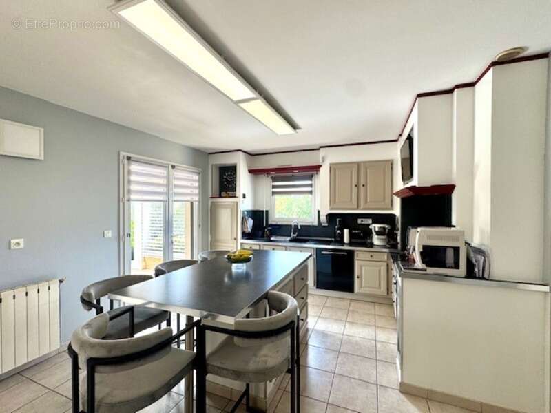 Maison à SAINT-CHRISTOL-LES-ALES