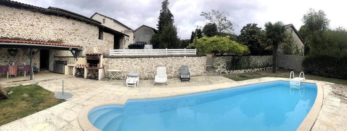 Photo 1 - Maison à SAINT-SANTIN-DE-MAURS