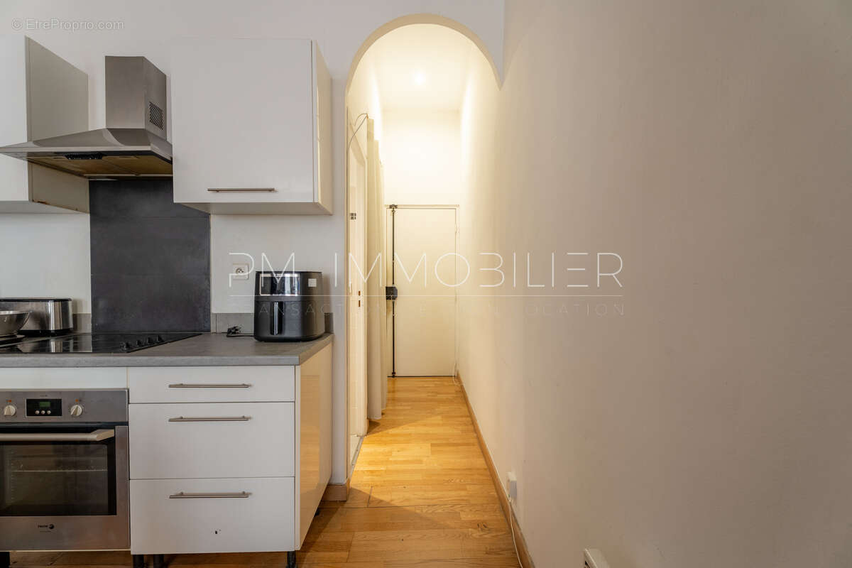 Appartement à MARSEILLE-1E
