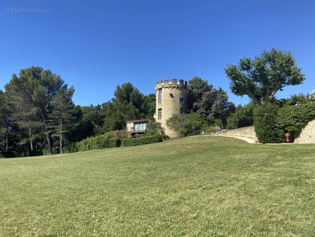 Maison à COURTHEZON