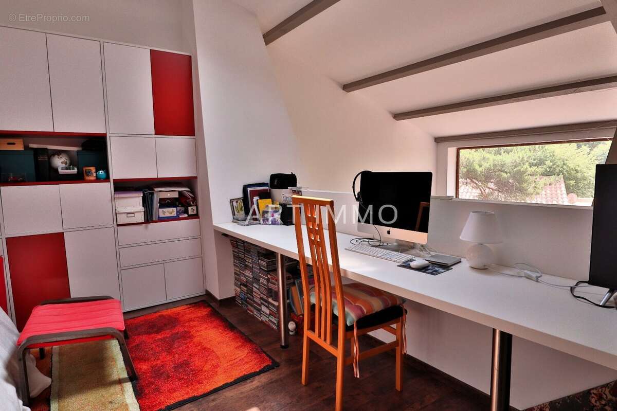 Maison à ROUSSILLON
