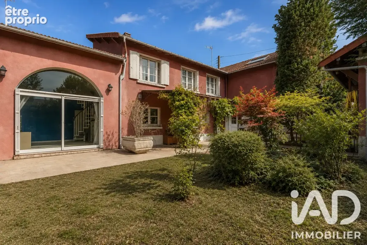 Photo 1 - Maison à VIGNEUX-SUR-SEINE