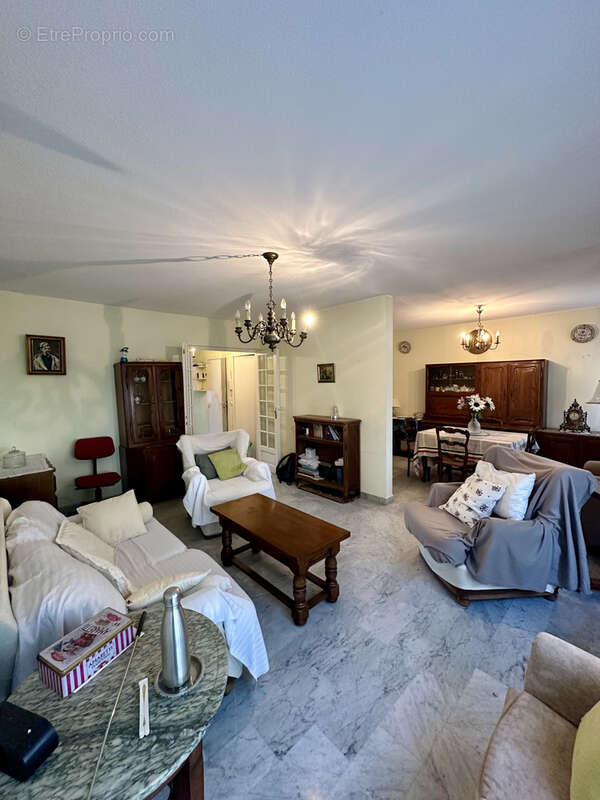 Appartement à MARSEILLE-8E