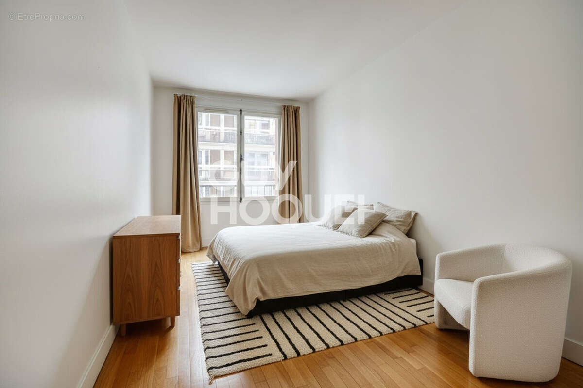 Appartement à PARIS-20E
