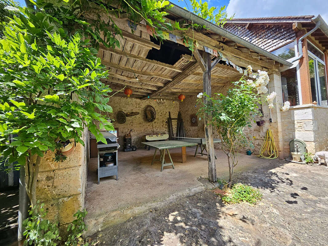 Maison à CUBJAC