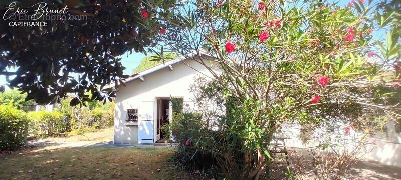 LANTON - maison 3 chambres avec garage et annexes - photo 11
