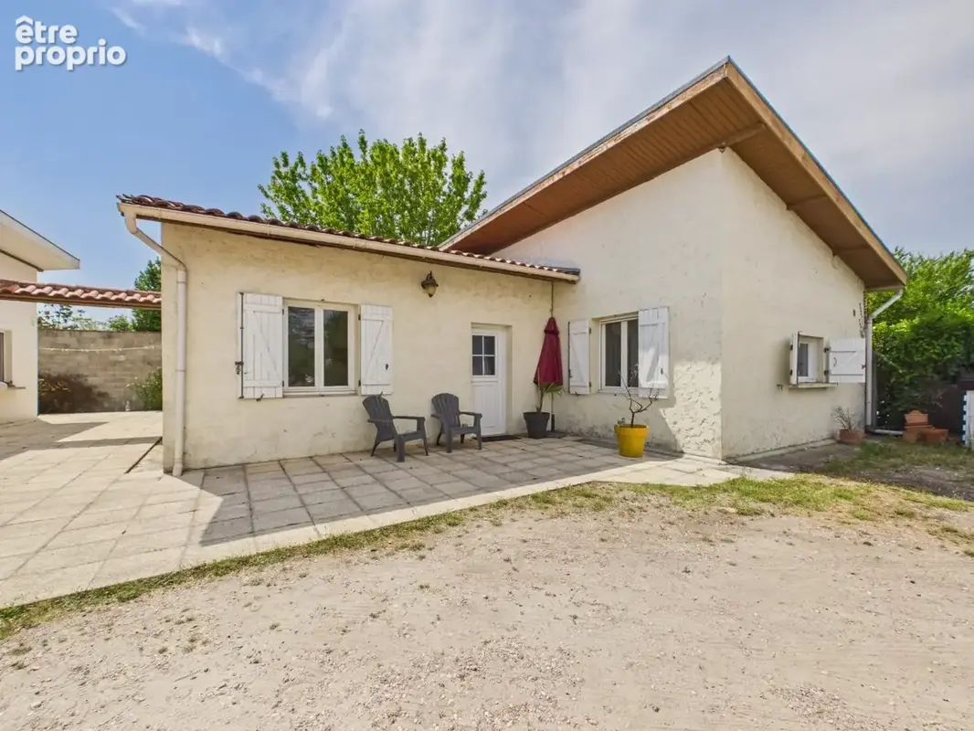 PESSAC SARDINE- Ensemble immobilier rare avec 2 maisons sur 1110m2 . - photo 2