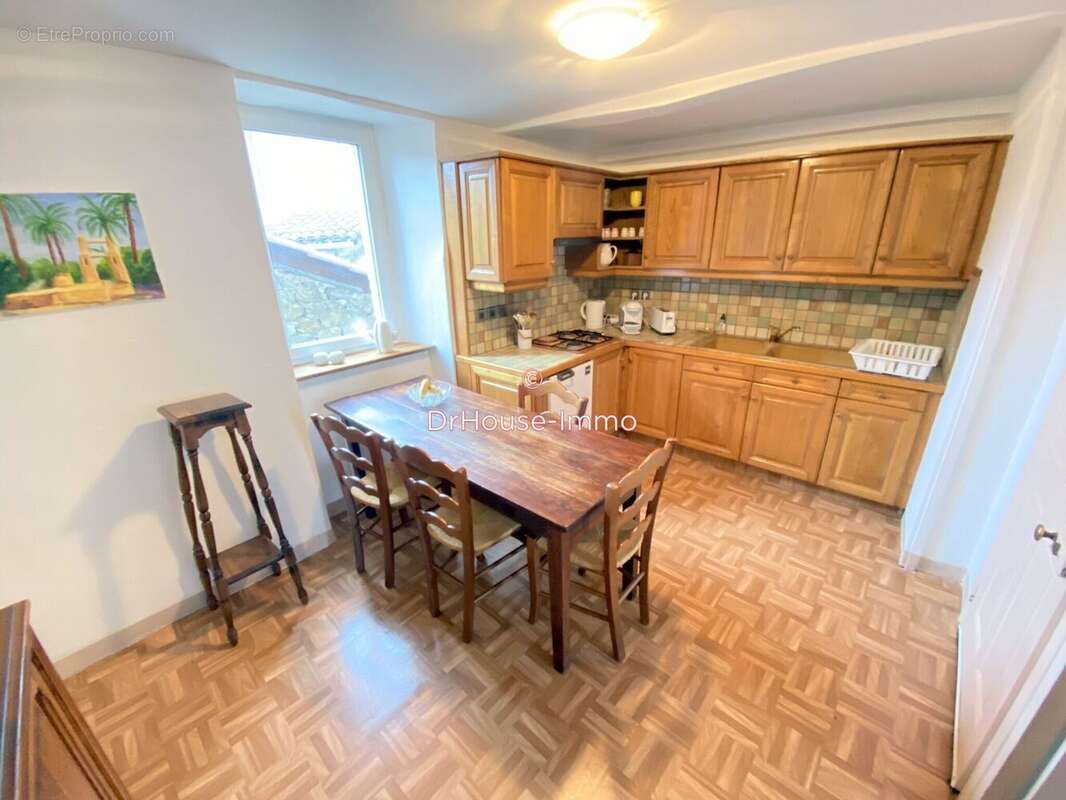 Appartement à MONTPEZAT-SOUS-BAUZON
