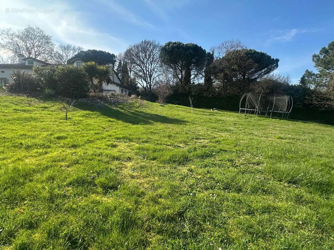 Maison à LAPEYROUSE-FOSSAT