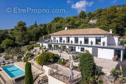 Maison à TOURRETTES-SUR-LOUP