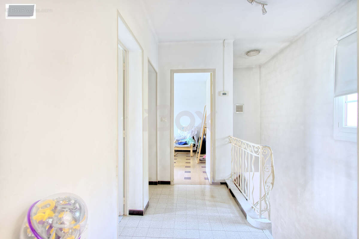 TOULON Maison Pont de Suve - photo 8