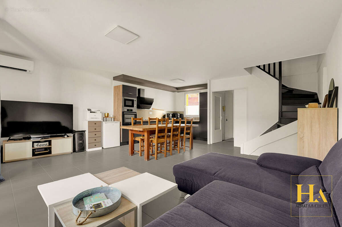 Maison Aussonne T4, 81 m2, entièrement rénovée, garage, jardin et climatisation - photo 2