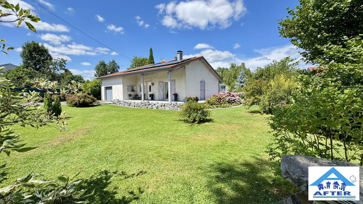 Maison à THIEBAUMENIL