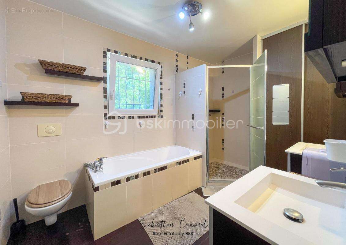 Villa d'architecte · DPE B · Piscine · Terrain 1 607 m² · Saint-Jean-de-Védas (34430) · Montpellier Ouest - photo 13