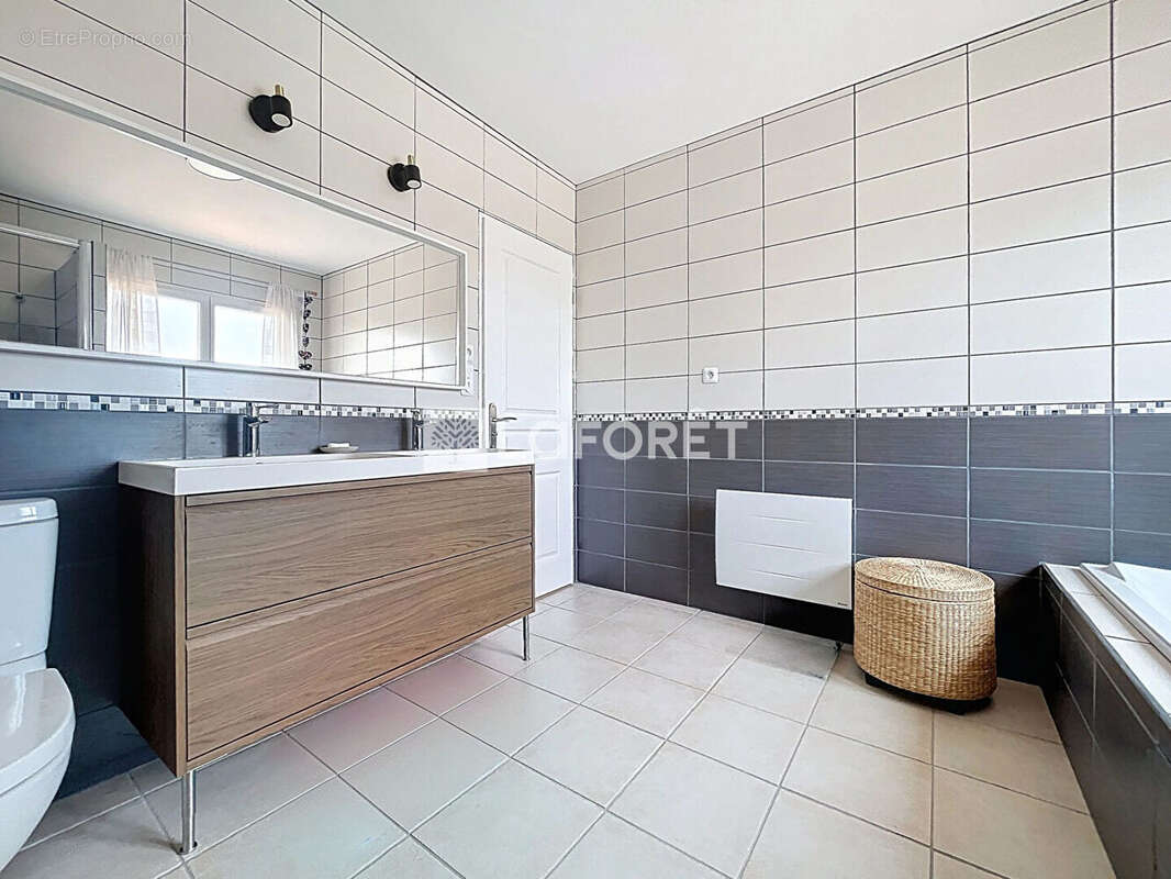 Maison à LATOUR-BAS-ELNE