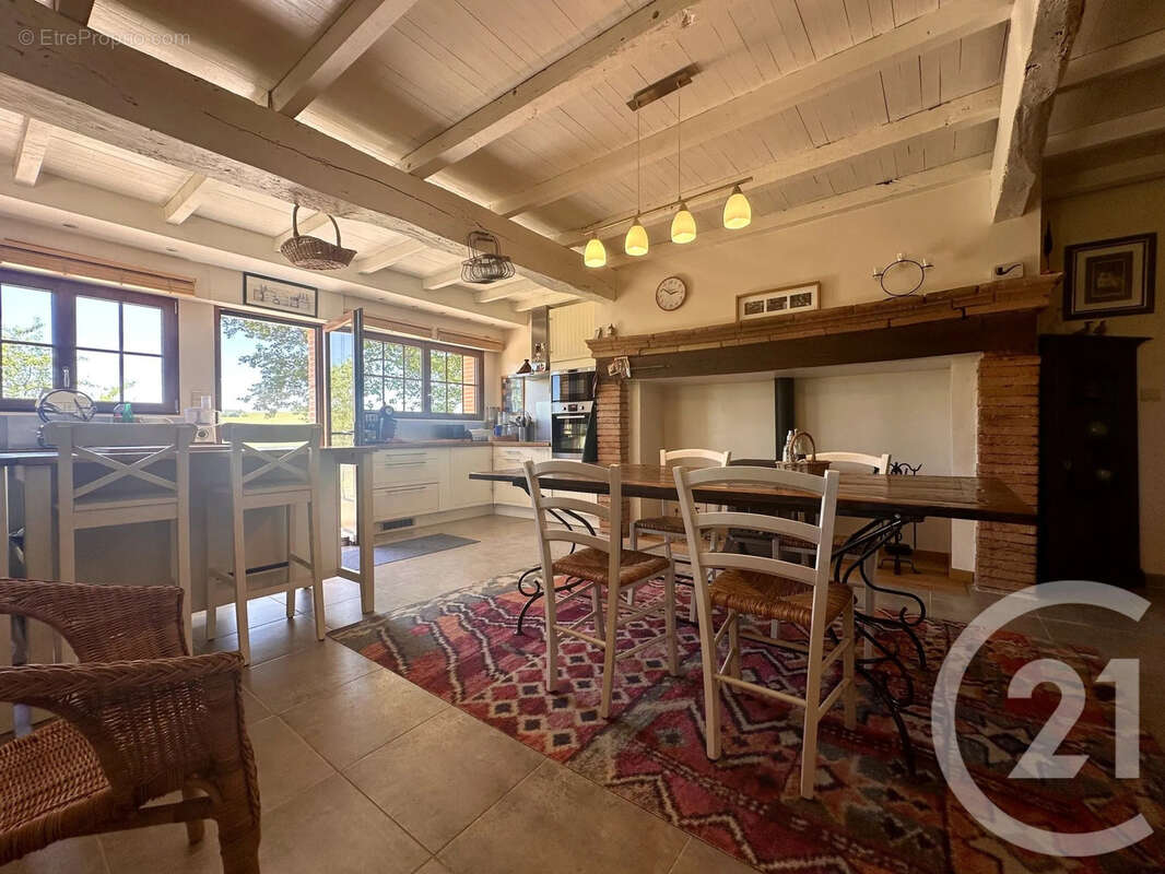 Maison à MONTGAILLARD