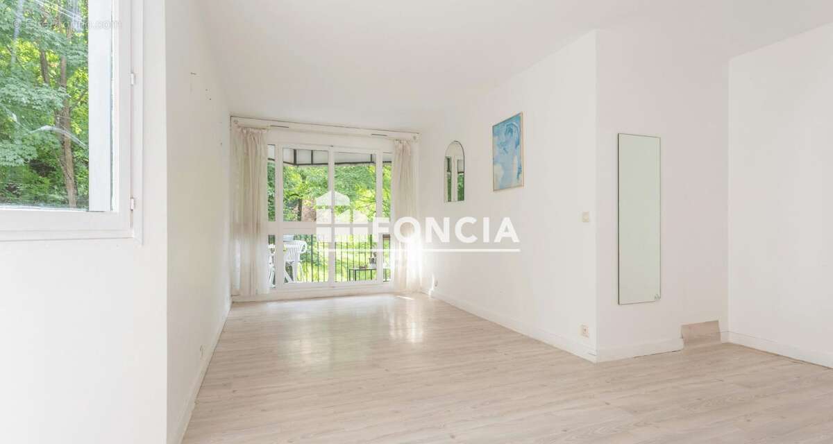 Appartement à GRIGNY