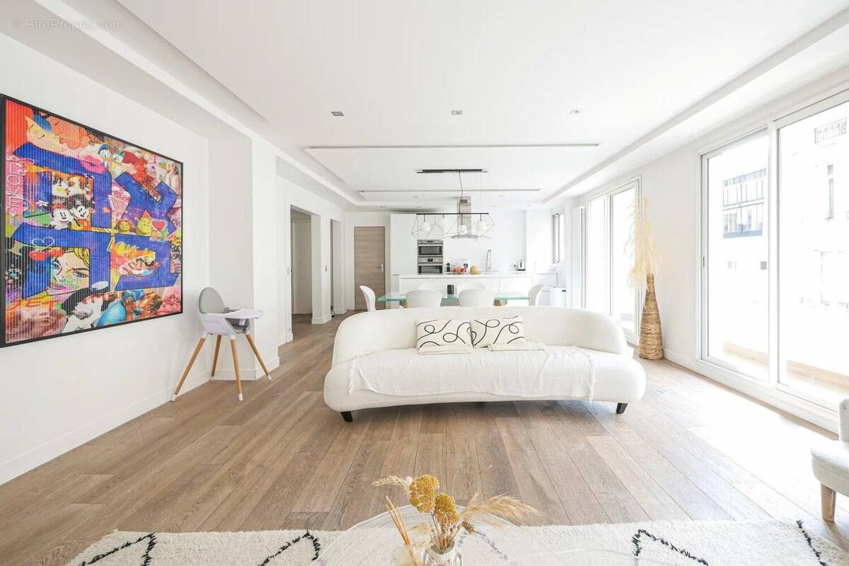 Photo 1 - Appartement à PARIS-16E