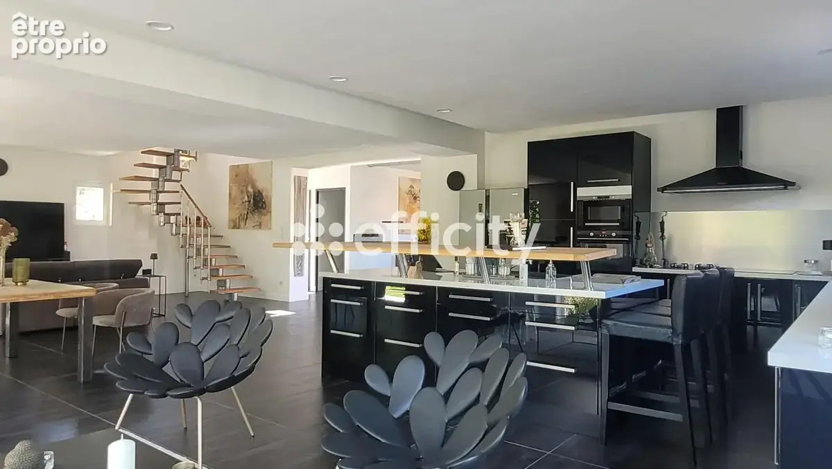Maison 5 pièces 342 m² à vendre à Rougiers (83170) - photo 7