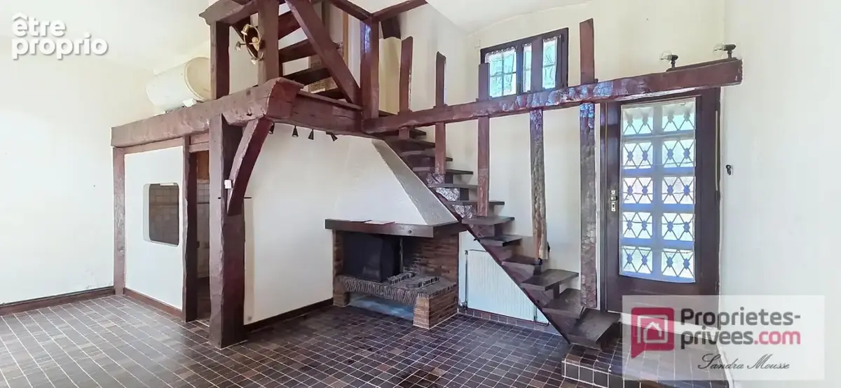 Maison de charme avec terrasse et beau potentiel - photo 5