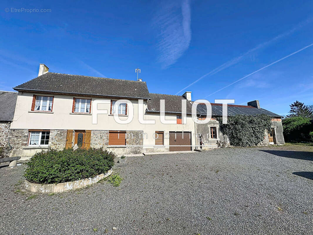 Maison à GOUVILLE-SUR-MER