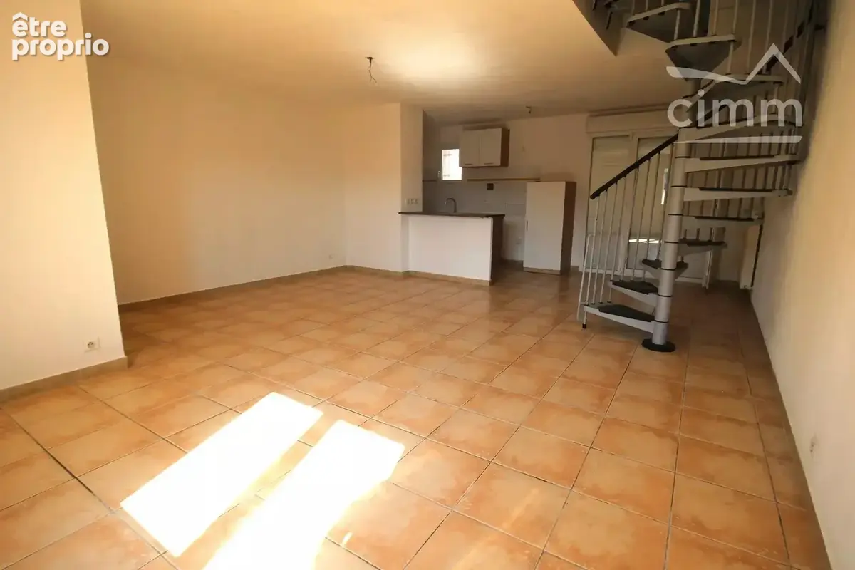 A vendre maison avec jardin et garage - photo 11
