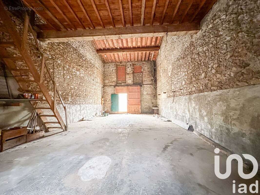 Photo 2 - Parking à BAIXAS