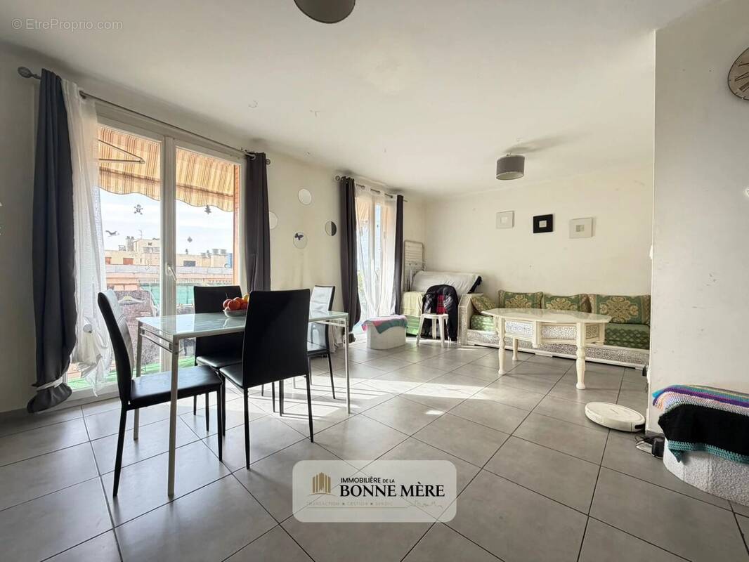 Appartement à MARSEILLE-14E