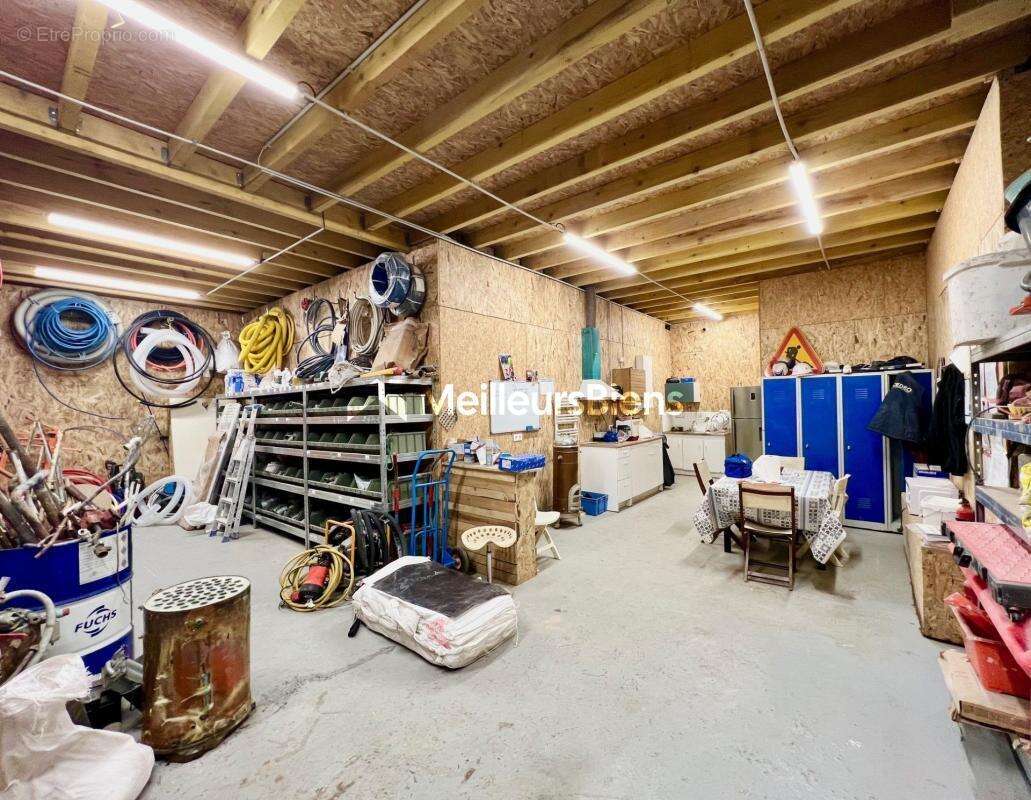 Commerce à BOUGIVAL