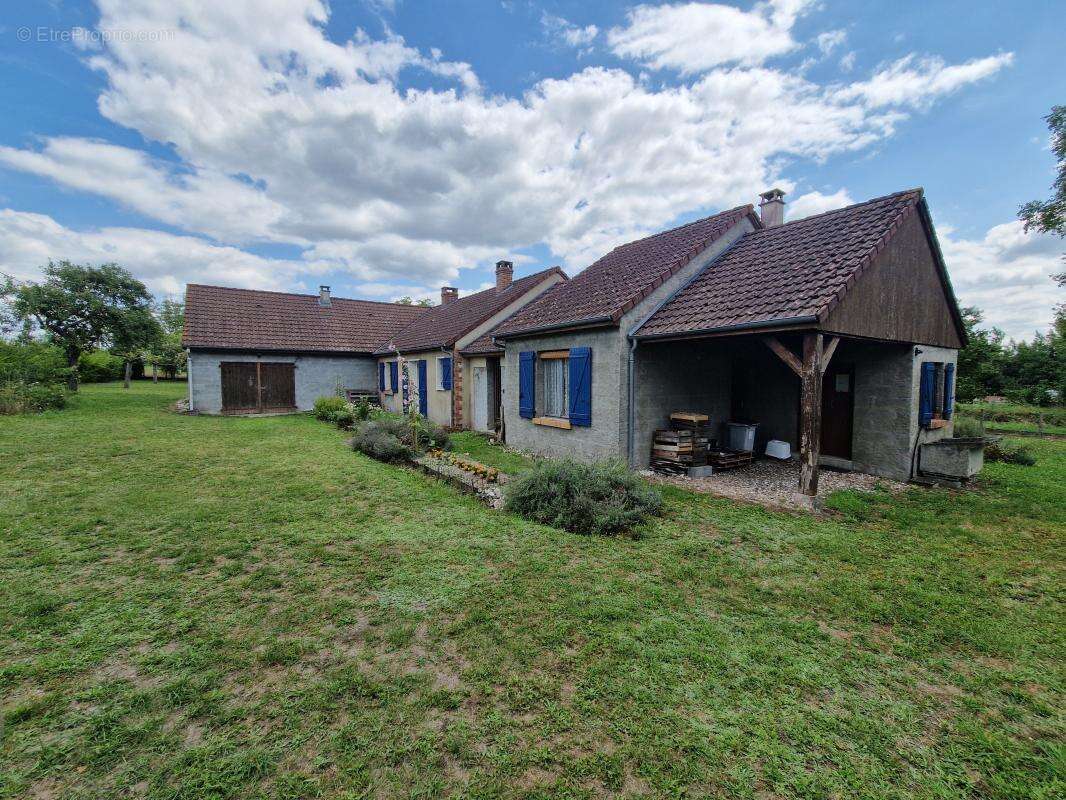 Maison à NOYERS-SUR-CHER