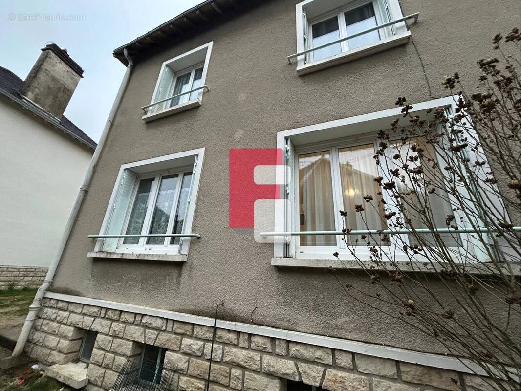 Maison à VENDEUVRE-SUR-BARSE