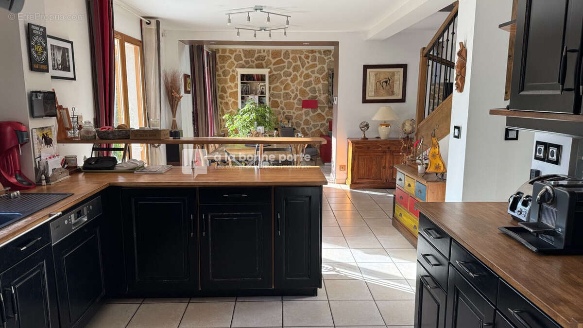 Maison à CHATEAUFORT