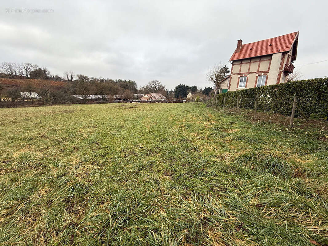 Terrain à MENETOU-SALON