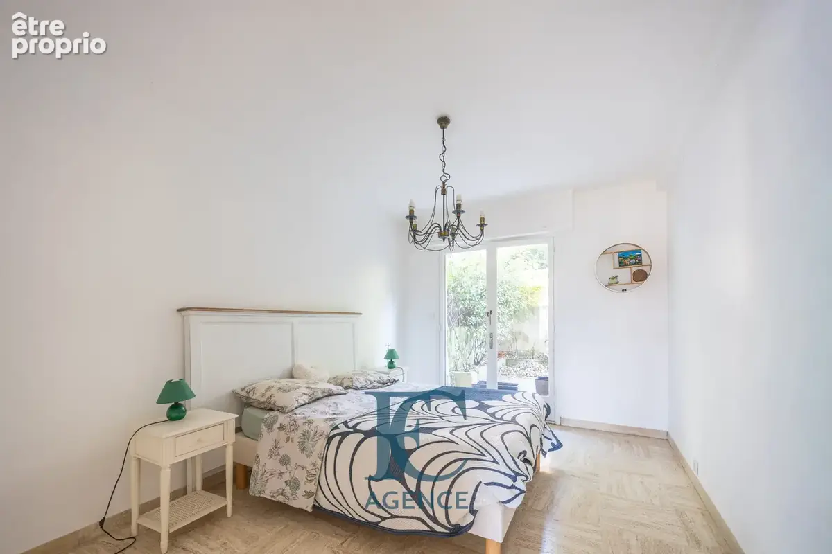 Appartement T3 de 90 m2 avec terrasse à deux pas du centre-ville - photo 5