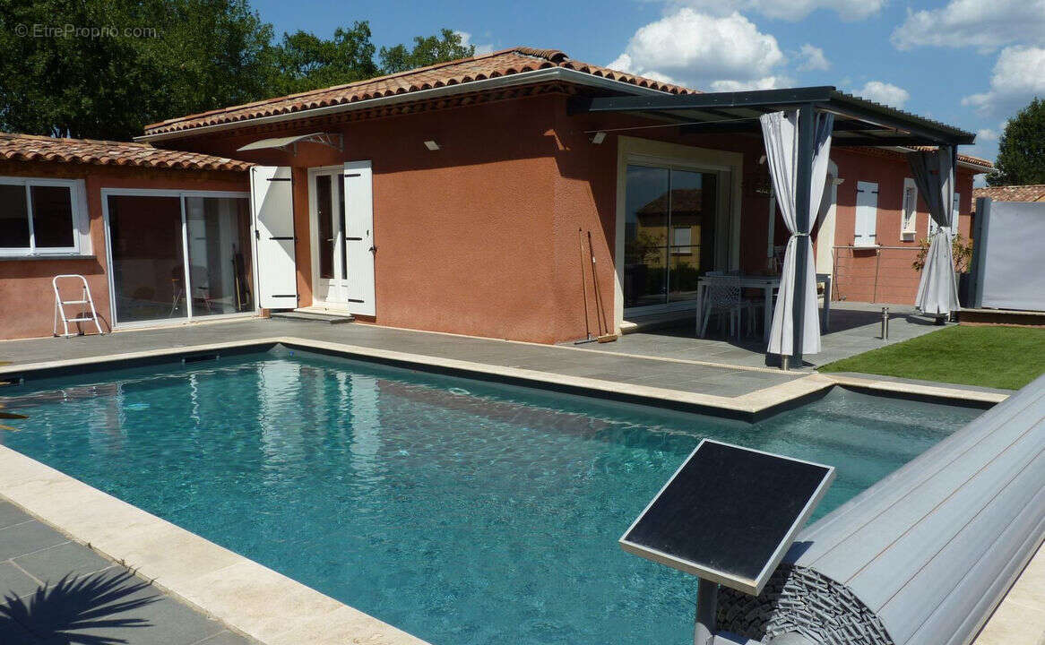 Maison à SAINTE-TULLE