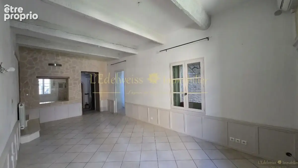 Nîmes- Maison de ville 106 m2   4 chambres   Terrasse privative 35 m2 - photo 3