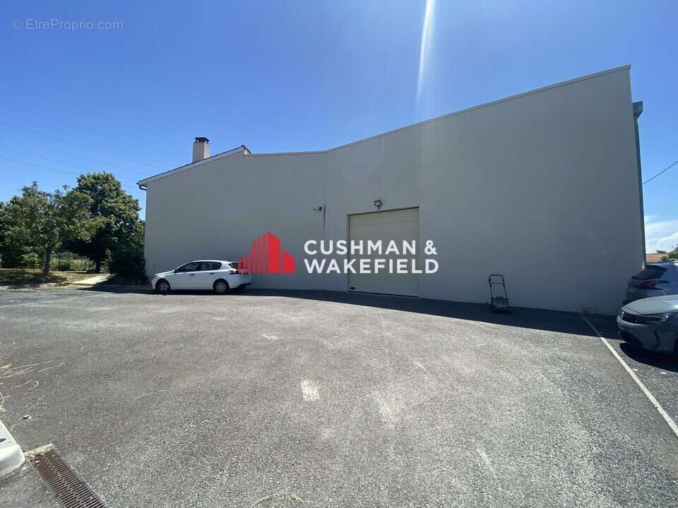 742 m² à Portet-Sur-Garonne  - photo 7