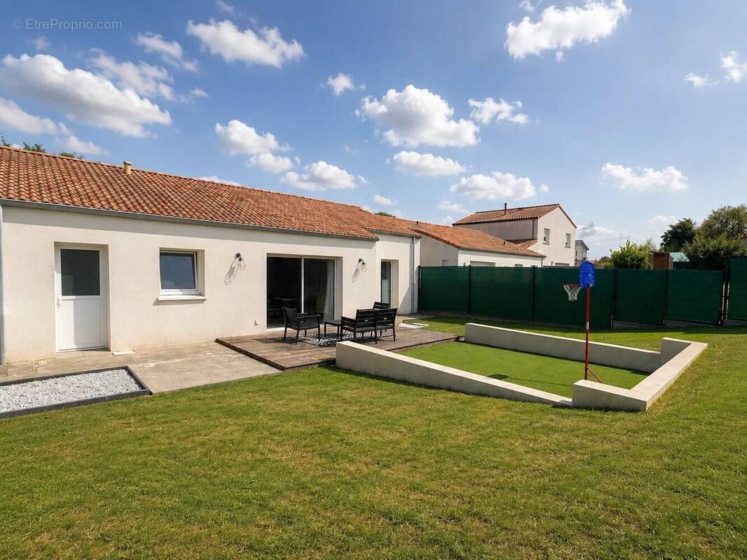 Maison à BOUAYE