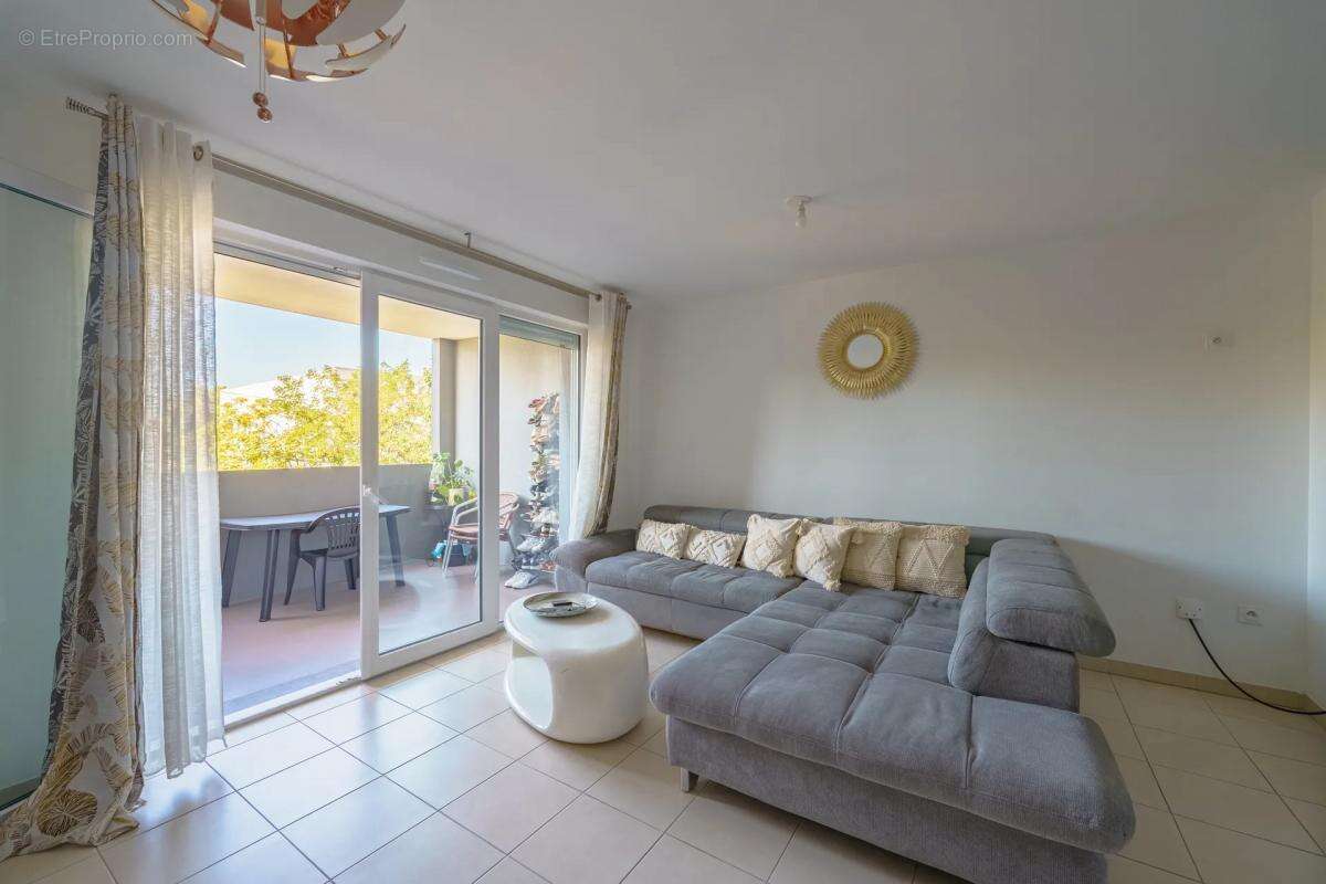 Appartement à MARSEILLE-13E