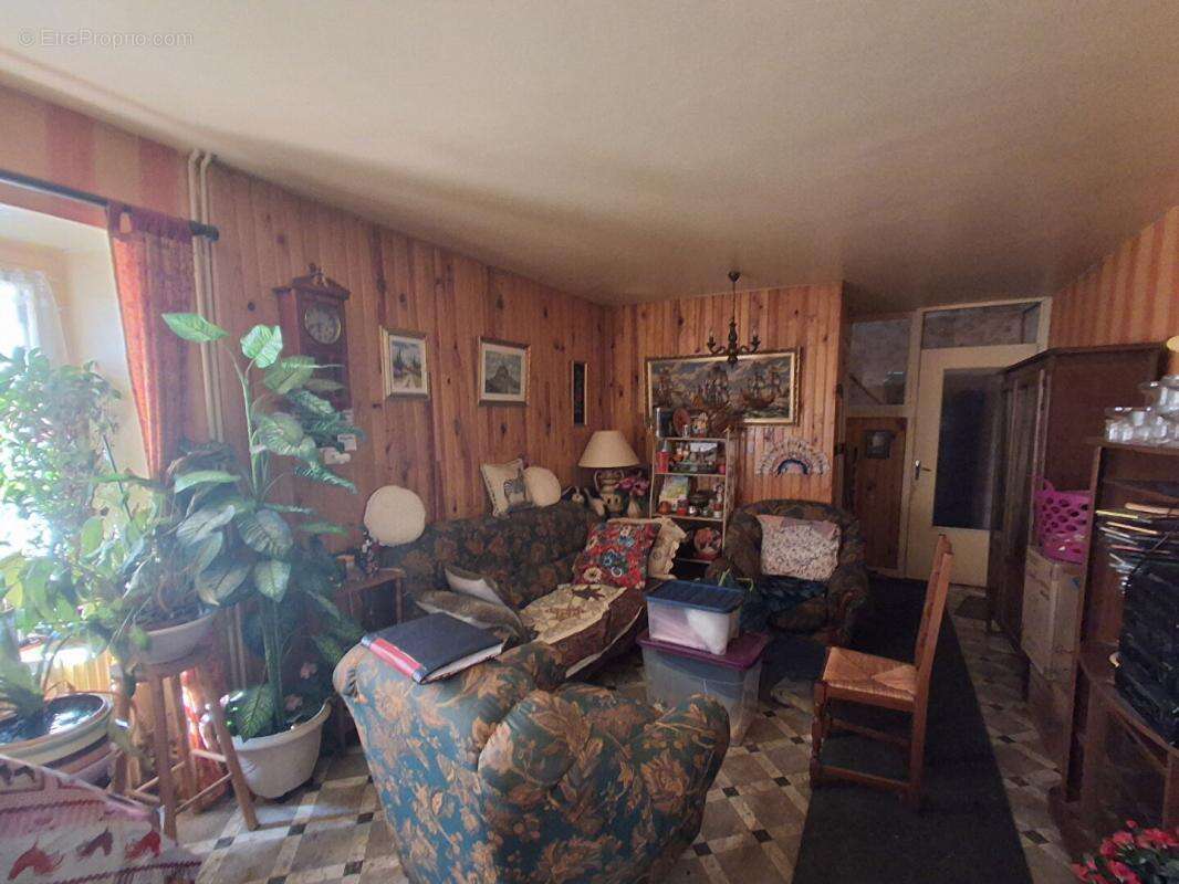 Maison à ESPALY-SAINT-MARCEL