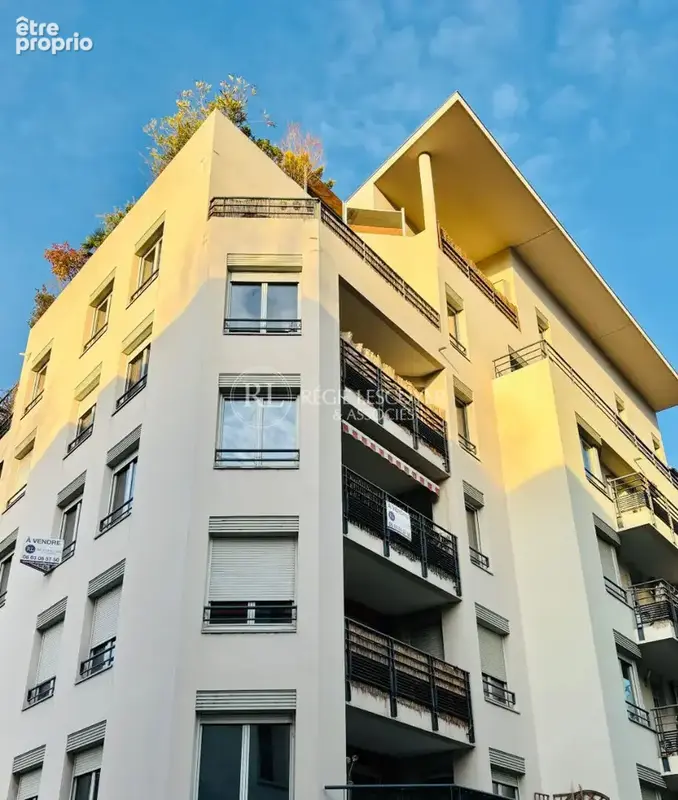 Appartement à LYON-9E