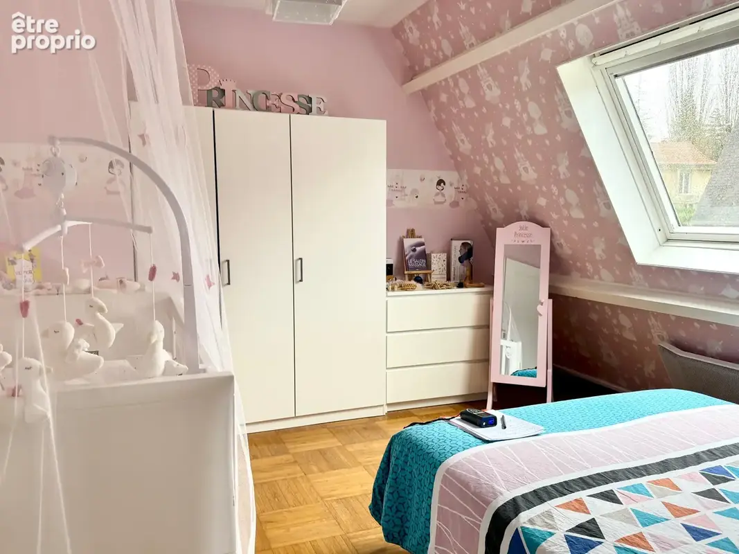 Maison à vendre à VILLERS ALLERAND (51), une maison principale sur deux niveaux, un logement indépendant, une piscine extérieure - photo 13