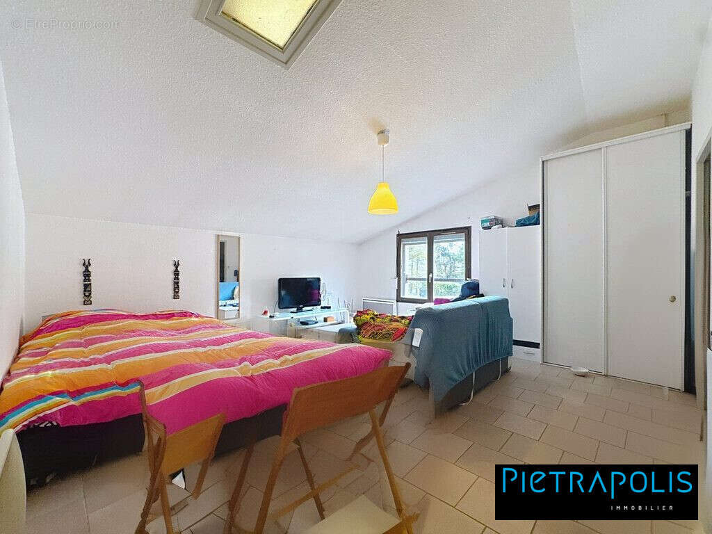 Appartement à CRAPONNE