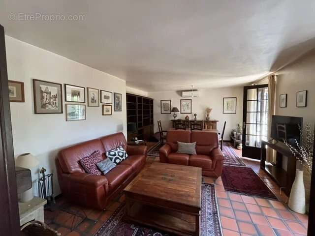 Maison à VARENNES-VAUZELLES
