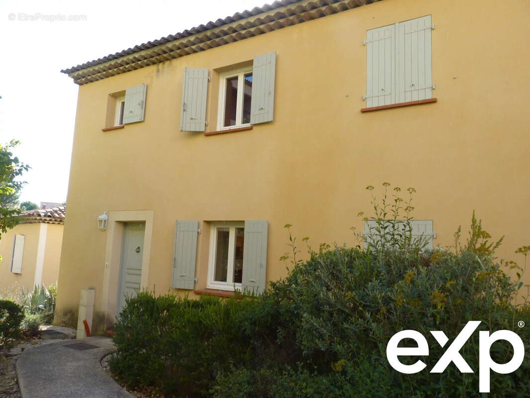 Appartement à MALLEMORT