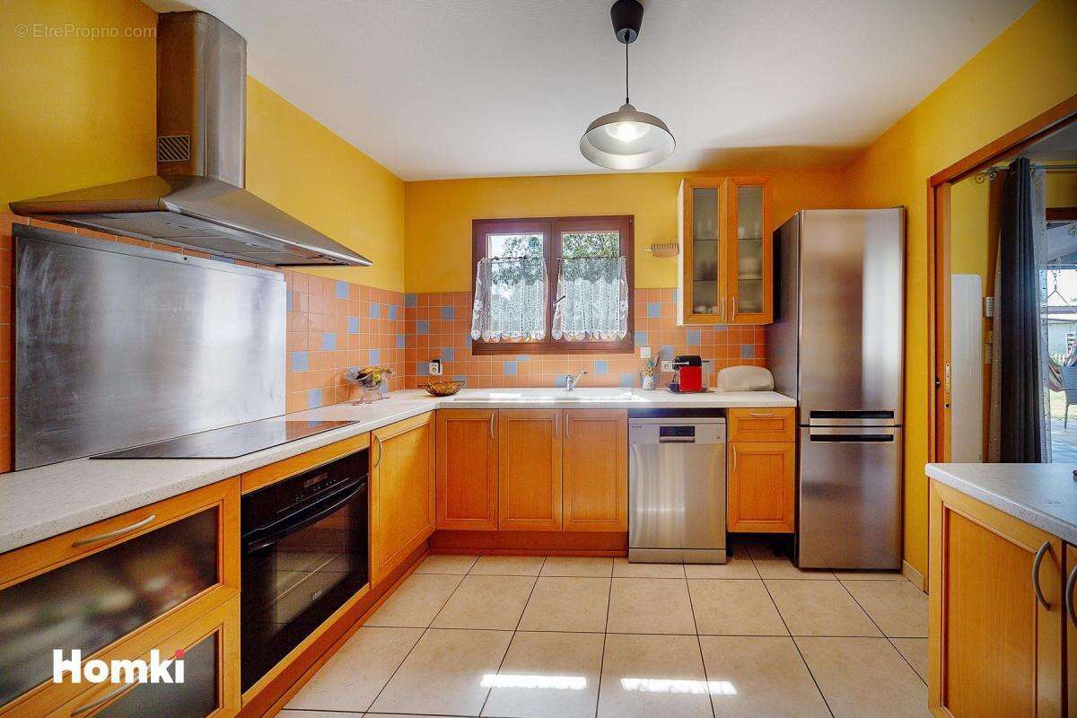 Maison/Villa T7 de 172 m2 à La Magdelaine-sur-Tarn 31340 - photo 6