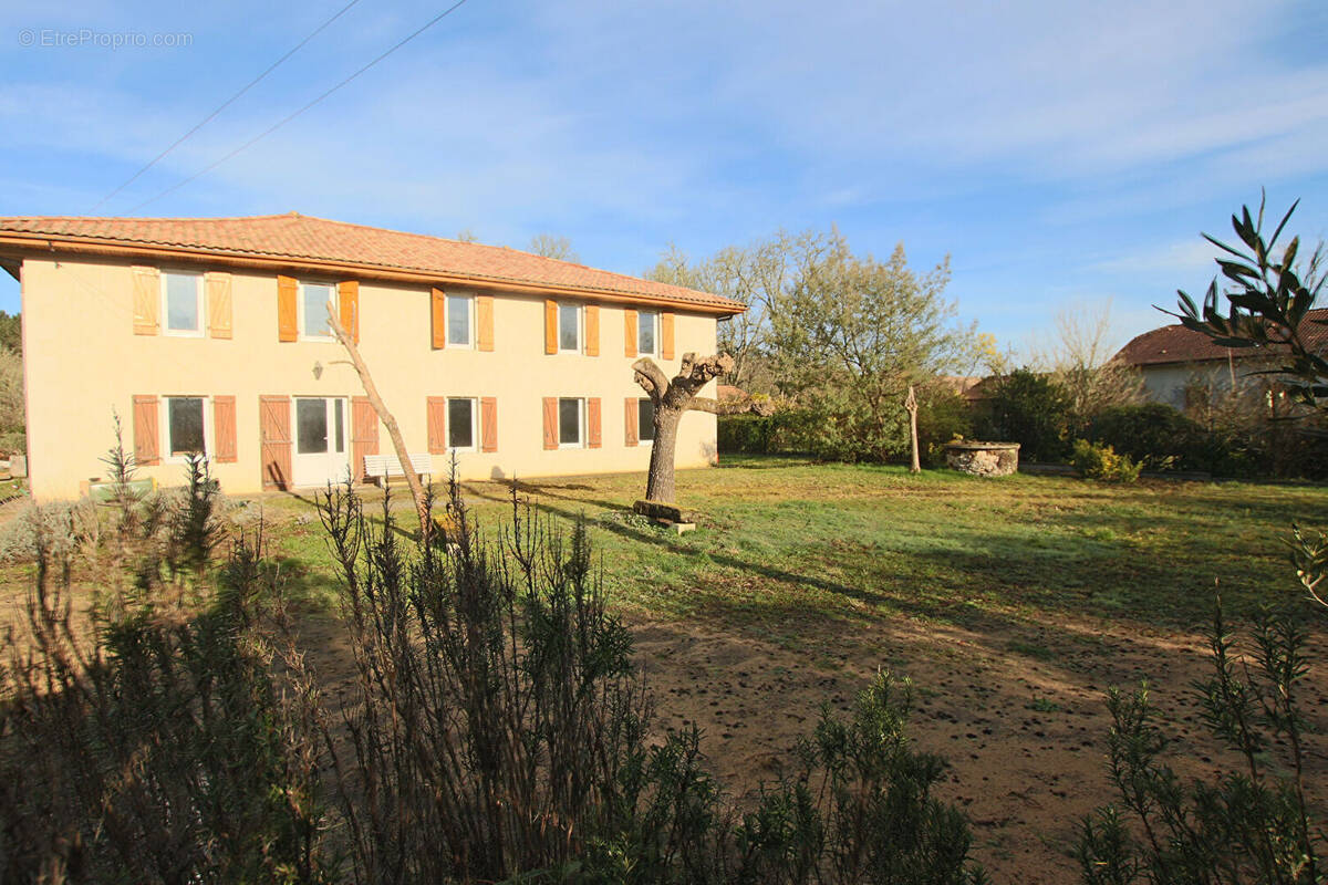 Maison à SALLES
